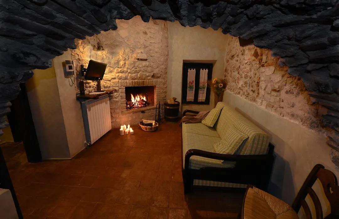 Robur Marsorum Albergo Diffuso-1